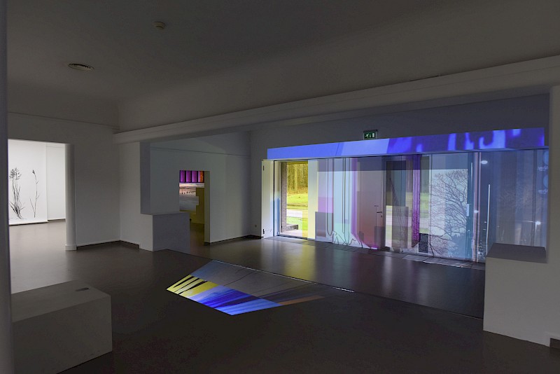 Le rêve, la route, le mur, Chapel Room